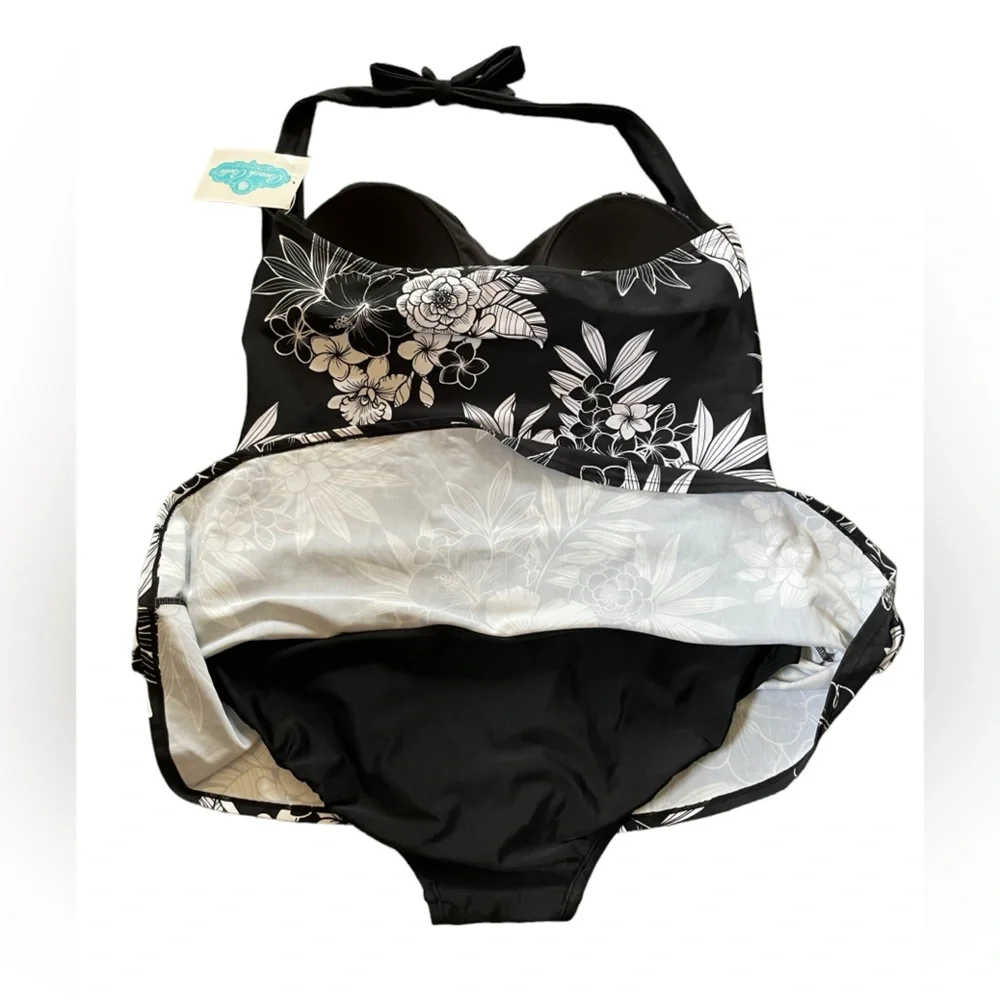 NEW Beach Belle Plus Size Black White Midnight Bouquet Twist Halter Swim Dress - Picture 4 of 9